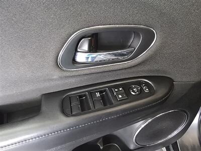 2021 Honda HR-V EX   - Photo 17 - Hamilton, OH 45015
