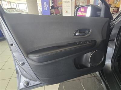 2021 Honda HR-V EX   - Photo 7 - Hamilton, OH 45015