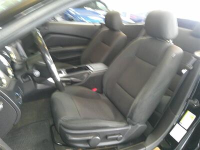 2014 Ford Mustang V6   - Photo 10 - Hamilton, OH 45015