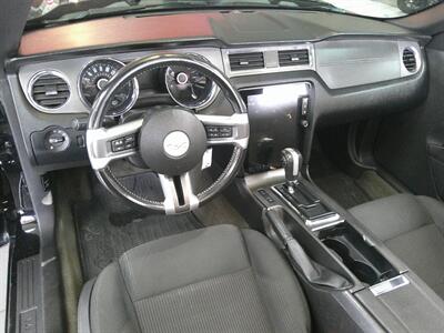 2014 Ford Mustang V6   - Photo 11 - Hamilton, OH 45015