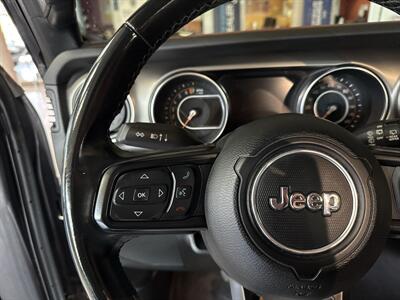 2020 Jeep Wrangler Sport S - Photo 13 - Hamilton, OH 45015