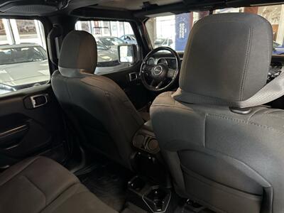 2020 Jeep Wrangler Sport S - Photo 20 - Hamilton, OH 45015