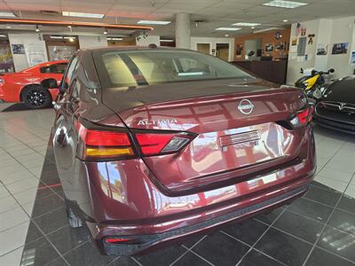 2024 Nissan Altima 2.5 SV 4DR SEDAN   - Photo 6 - Hamilton, OH 45015