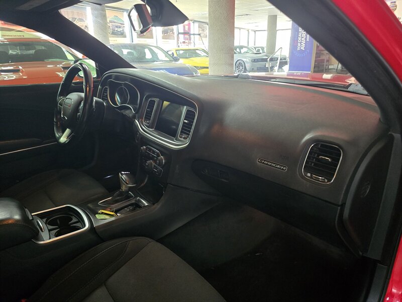 2018 Dodge Charger R/T 4DR SEDAN - Photo 14 - Hamilton, OH 45015