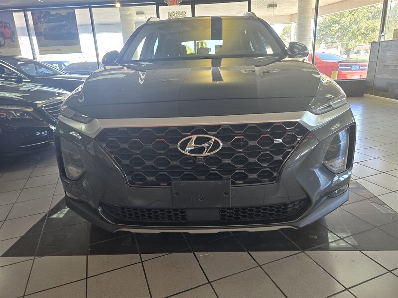 2019 Hyundai SANTA FE Ultimate 2.0T - Photo 2 - Hamilton, OH 45015