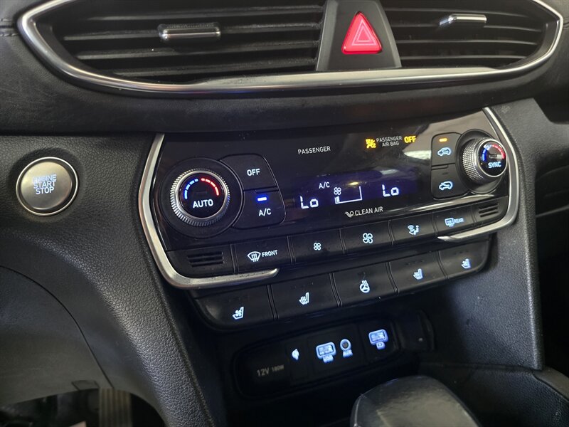 2019 Hyundai SANTA FE Ultimate 2.0T - Photo 31 - Hamilton, OH 45015