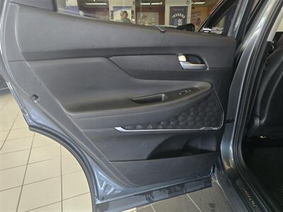 2019 Hyundai SANTA FE Ultimate 2.0T - Photo 10 - Hamilton, OH 45015
