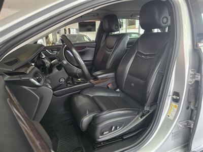 2013 Cadillac XTS Luxury Collection 4DR SEDAN AWD - Photo 9 - Hamilton, OH 45015