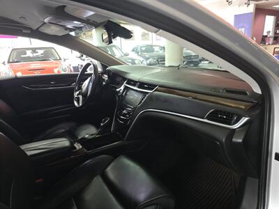 2013 Cadillac XTS Luxury Collection 4DR SEDAN AWD - Photo 13 - Hamilton, OH 45015
