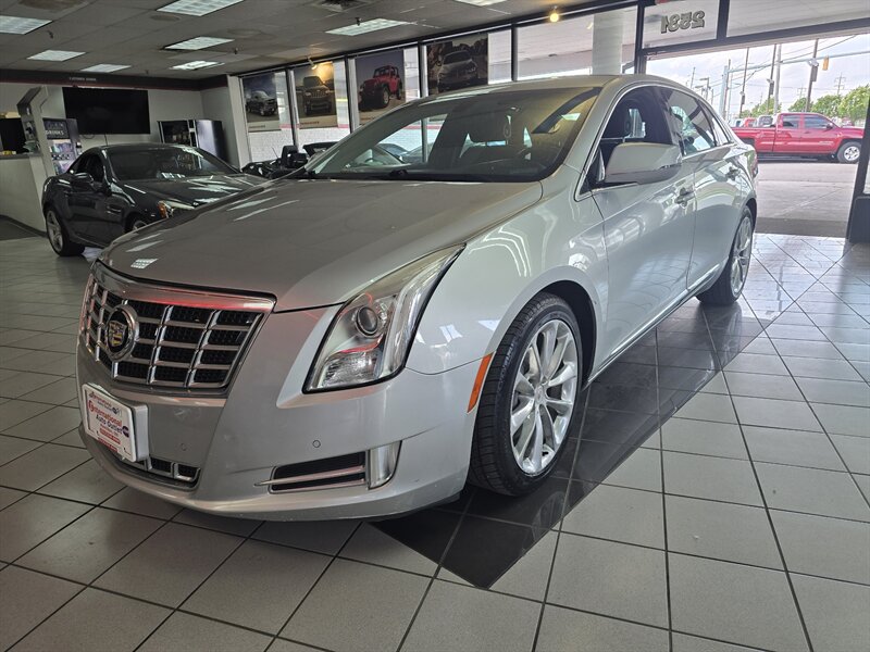 2013 Cadillac XTS Luxury Collection 4DR SEDAN AWD   - Photo 1 - Hamilton, OH 45015