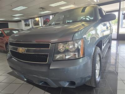 2011 Chevrolet Avalanche LS 4dr Crew Cab 4X4   - Photo 2 - Hamilton, OH 45015