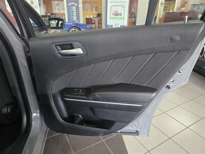 2023 Dodge Charger SXT 4DR SEDAN   - Photo 15 - Hamilton, OH 45015