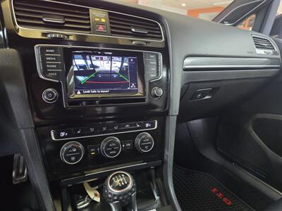 2015 Volkswagen Golf GTI Autobahn 4DR HATCHBACK/MANUAL   - Photo 22 - Hamilton, OH 45015
