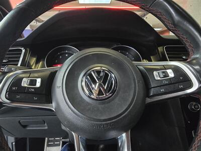 2015 Volkswagen Golf GTI Autobahn 4DR HATCHBACK/MANUAL   - Photo 23 - Hamilton, OH 45015
