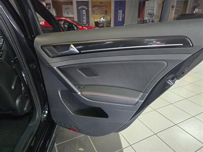 2015 Volkswagen Golf GTI Autobahn 4DR HATCHBACK/MANUAL   - Photo 15 - Hamilton, OH 45015