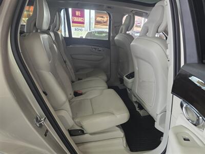 2016 Volvo XC90 T6 Momentum   - Photo 19 - Hamilton, OH 45015