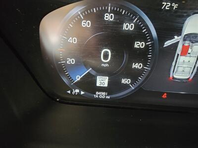 2016 Volvo XC90 T6 Momentum   - Photo 29 - Hamilton, OH 45015