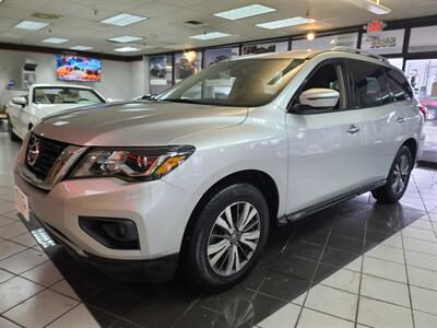 2017 Nissan Pathfinder SV 4DR SUV AWD   - Photo 1 - Hamilton, OH 45015