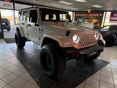 2018 Jeep Wrangler JK UNLIMITED SAHARA 4DR SUV 4X4   - Photo 4 - Hamilton, OH 45015