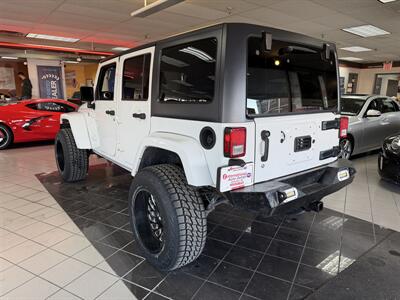 2018 Jeep Wrangler JK UNLIMITED SAHARA 4DR SUV 4X4   - Photo 8 - Hamilton, OH 45015