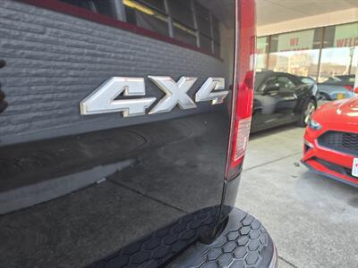 2015 RAM 2500 SLT CREW CAB4X4 HEMI   - Photo 30 - Hamilton, OH 45015