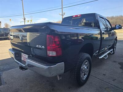 2015 RAM 2500 SLT CREW CAB4X4 HEMI   - Photo 4 - Hamilton, OH 45015