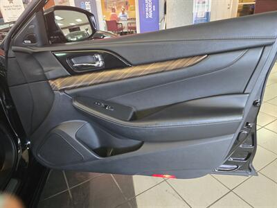 2017 Nissan Maxima Platinum 4DR SEDAN   - Photo 12 - Hamilton, OH 45015