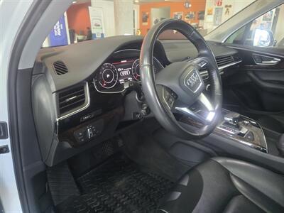 2018 Audi Q7 3.0T quattro Premium Plus AWD - Photo 8 - Hamilton, OH 45015