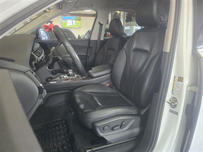 2018 Audi Q7 3.0T quattro Premium Plus AWD - Photo 9 - Hamilton, OH 45015