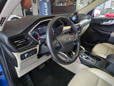 2020 Ford Escape SEL 4DR SUV AWD   - Photo 19 - Hamilton, OH 45015