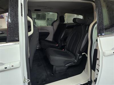 2023 Chrysler Voyager LX 4DR MINI-VAN - Photo 10 - Hamilton, OH 45015
