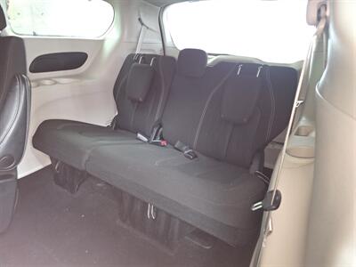 2023 Chrysler Voyager LX 4DR MINI-VAN - Photo 11 - Hamilton, OH 45015