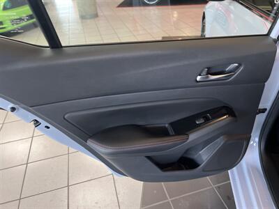 2024 Nissan Altima 2.5 SR 4DR SEDAN   - Photo 18 - Hamilton, OH 45015