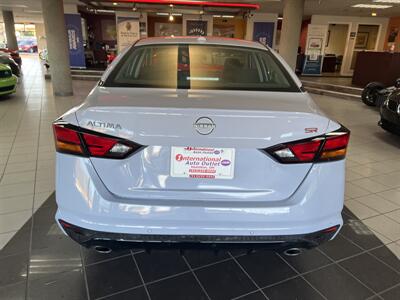 2024 Nissan Altima 2.5 SR 4DR SEDAN   - Photo 7 - Hamilton, OH 45015