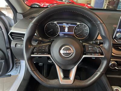 2024 Nissan Altima 2.5 SR 4DR SEDAN   - Photo 13 - Hamilton, OH 45015