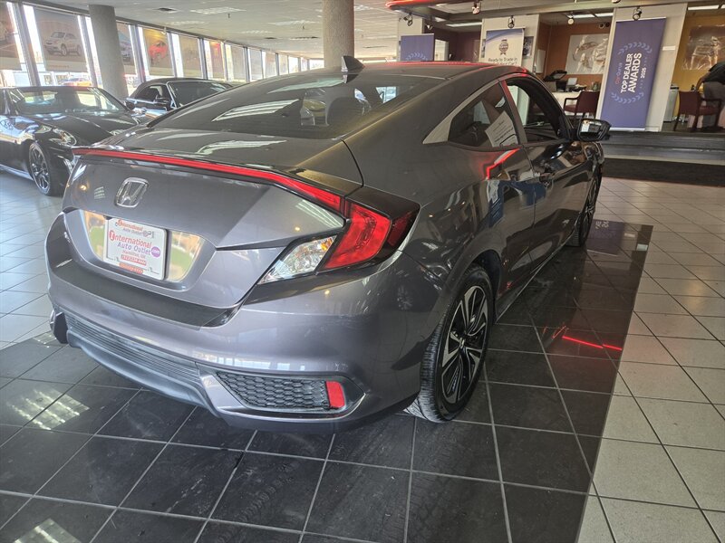 2017 Honda Civic EX-L - Photo 33 - Hamilton, OH 45015