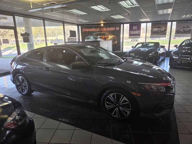 2017 Honda Civic EX-L - Photo 35 - Hamilton, OH 45015