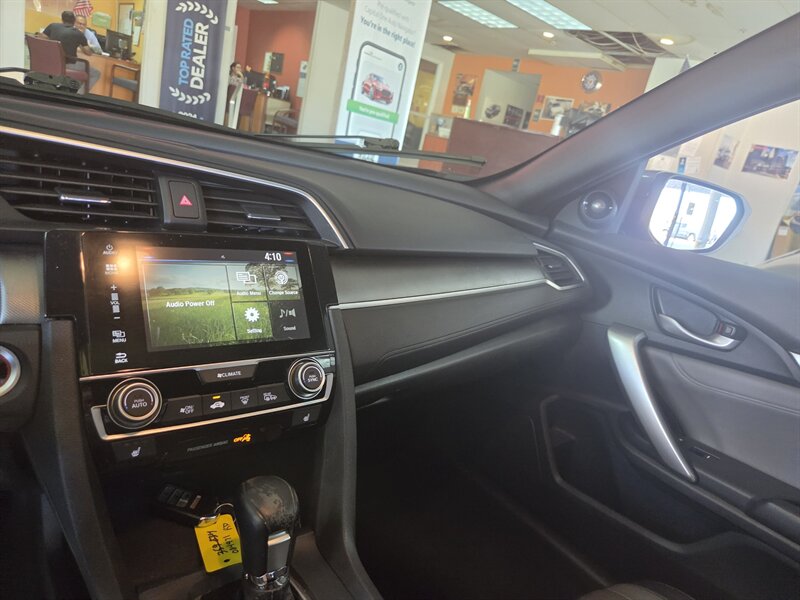 2017 Honda Civic EX-L - Photo 15 - Hamilton, OH 45015