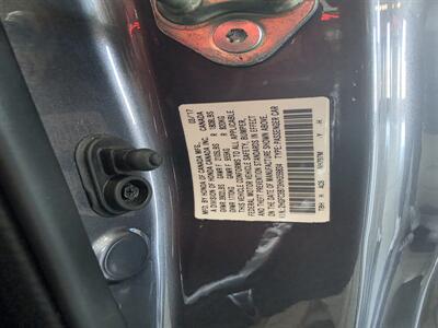 2017 Honda Civic EX-L - Photo 2 - Hamilton, OH 45015