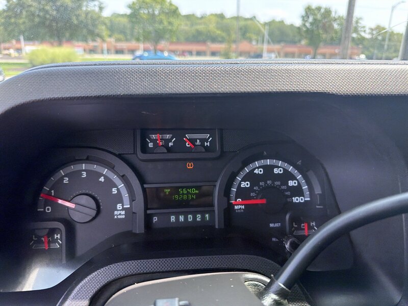 2012 Ford E-150 3DR CARGO VAN - Photo 12 - Hamilton, OH 45015