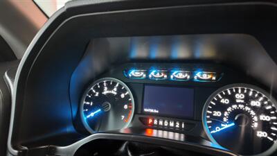 2016 Ford F-150 XLT SUPER CREW 4X4   - Photo 14 - Hamilton, OH 45015