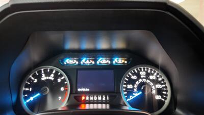 2016 Ford F-150 XLT SUPER CREW 4X4   - Photo 15 - Hamilton, OH 45015