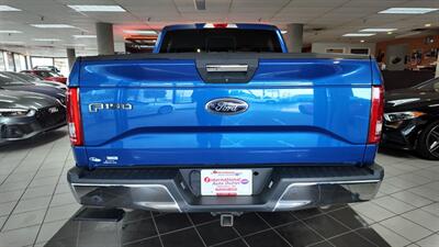 2016 Ford F-150 XLT SUPER CREW 4X4   - Photo 9 - Hamilton, OH 45015