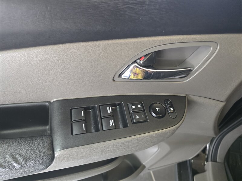 2017 Honda Odyssey EX-L 4DR MINI-VAN - Photo 18 - Hamilton, OH 45015