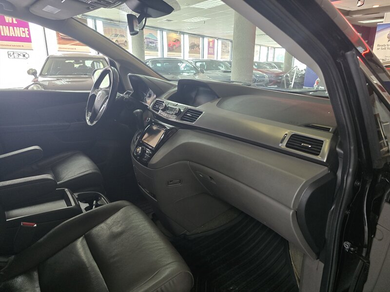 2017 Honda Odyssey EX-L 4DR MINI-VAN - Photo 13 - Hamilton, OH 45015