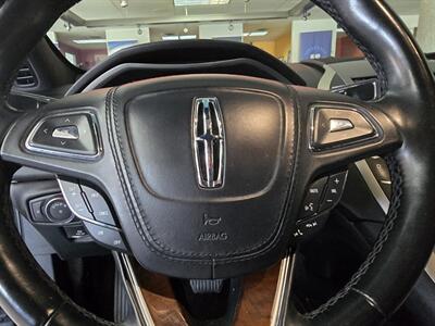 2018 Lincoln MKZ/Zephyr Reserve 4DR SEDAN AWD - Photo 13 - Hamilton, OH 45015