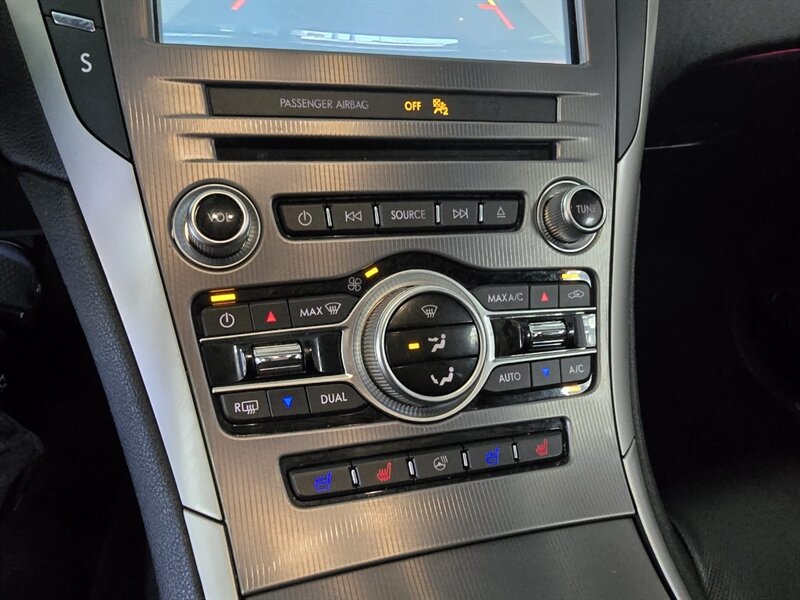 2018 Lincoln MKZ/Zephyr Reserve 4DR SEDAN AWD - Photo 17 - Hamilton, OH 45015