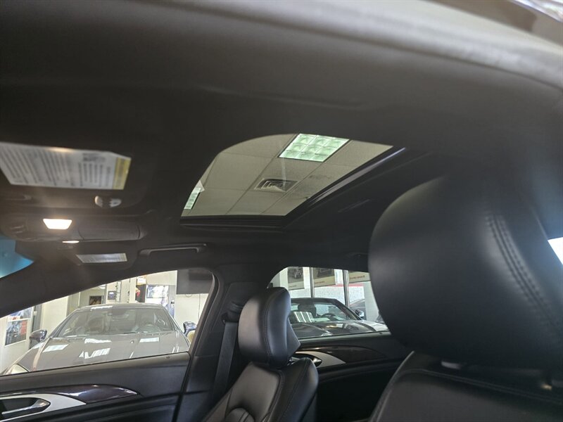 2018 Lincoln MKZ/Zephyr Reserve 4DR SEDAN AWD - Photo 10 - Hamilton, OH 45015