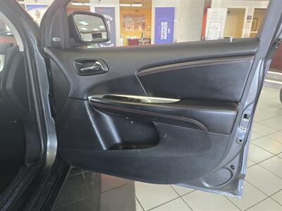 2016 Dodge Journey R/T 4DR SUV   - Photo 13 - Hamilton, OH 45015