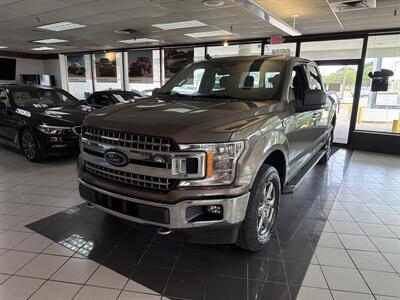 2020 Ford F-150 XLT SUPER CREW 4X4 - Photo 2 - Hamilton, OH 45015